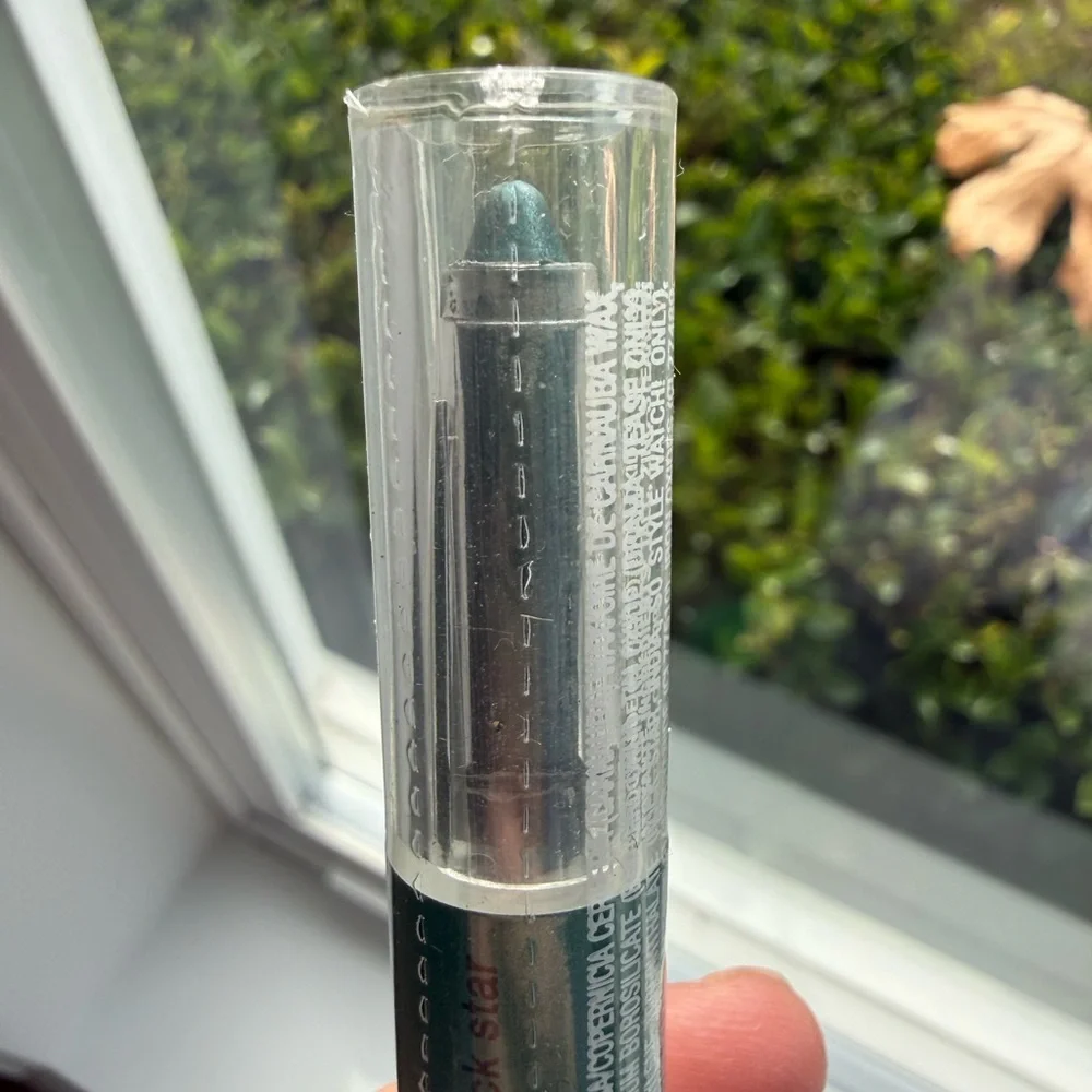 Hard Candy Eye Roll Loose Shimmer 